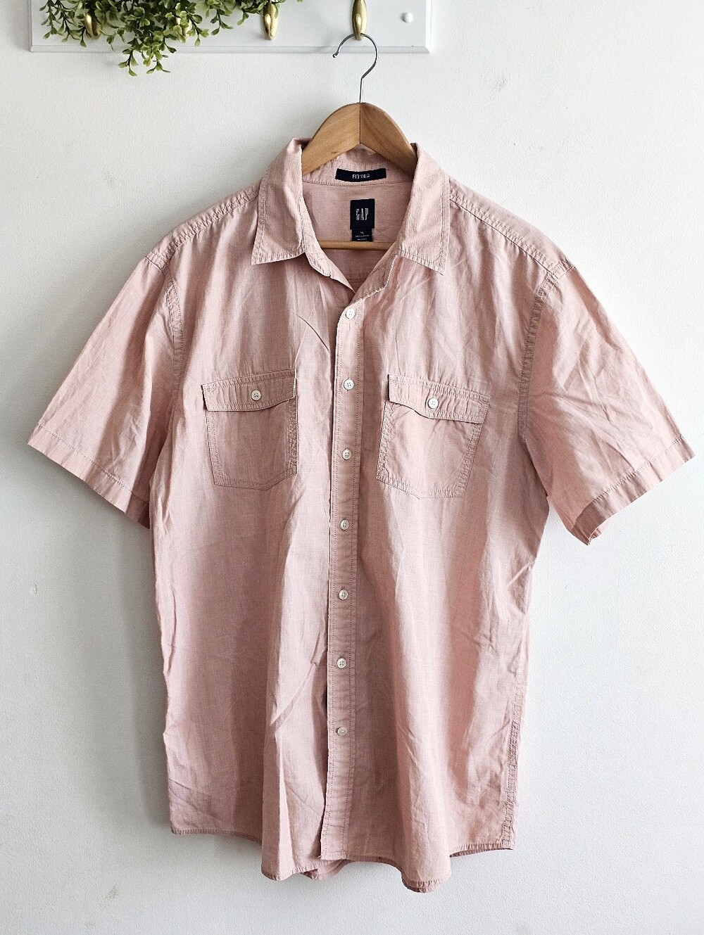 Gap Fitted XL Pink Short Sleeve Button Front Shirt 100% Cotton